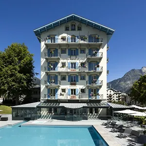 Mont-blanc Otel Chamonix